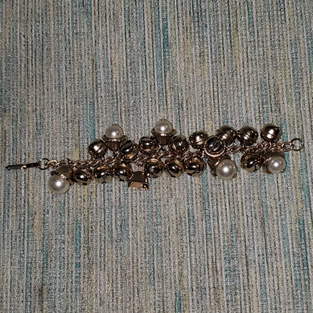 JINGLE BELL BRACELET - Picture 2 of 2
